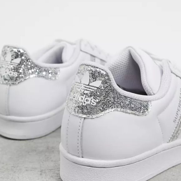 ⭐2XHOST PICK⭐ Adidas Superstar Glitter Sneakers - Picture 4 of 4